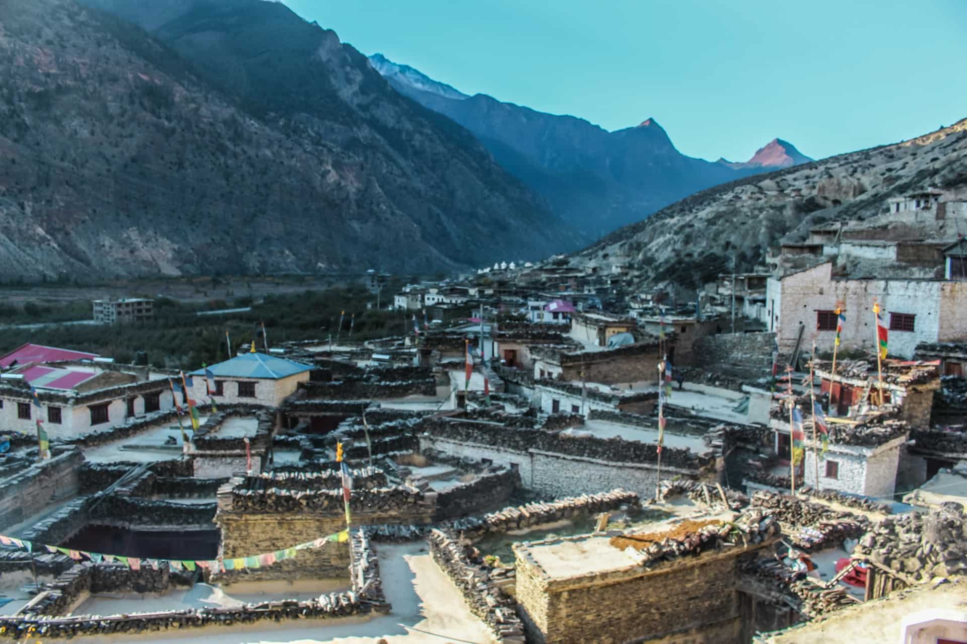 Upper Mustang Trek: Discover Nepal’s Forbidden Kingdom and Ancient Tibetan Culture